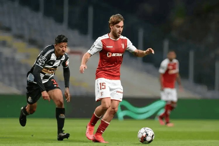 爱游戏体育-加时末段洛杉矶快船主帅复盘——葡超节点到来，引发热议，球队文化再被提及的简单介绍